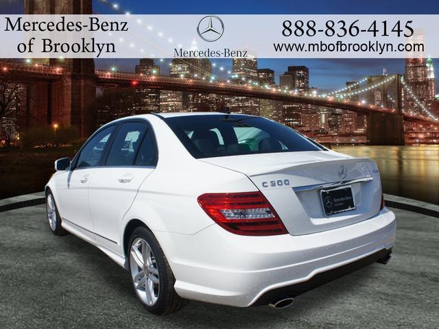 Mercedes-Benz C-Class 2013 photo 9