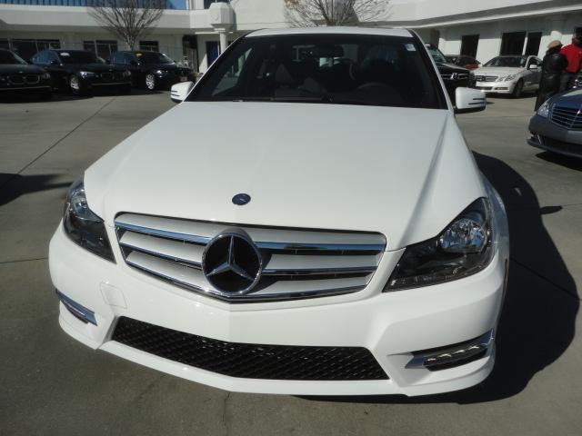 Mercedes-Benz C-Class 2013 photo 3