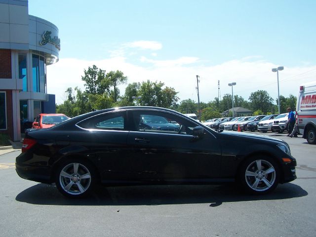 Mercedes-Benz C-Class 2013 photo 2