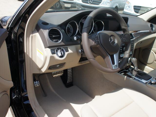 Mercedes-Benz C-Class 2013 photo 7