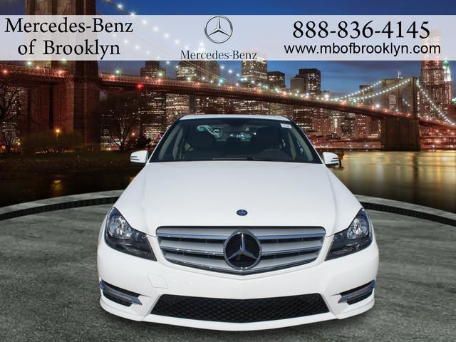 Mercedes-Benz C-Class 2013 photo 6