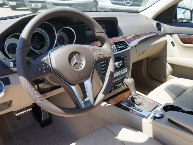 Mercedes-Benz C-Class 2013 photo 9
