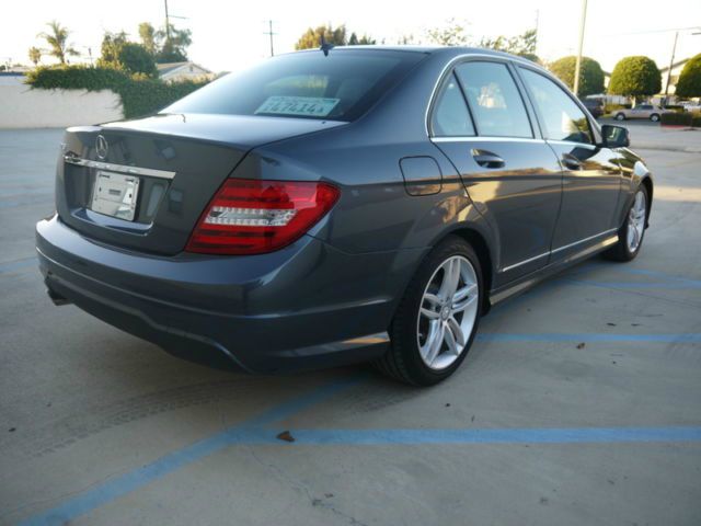 Mercedes-Benz C-Class 2013 photo 2