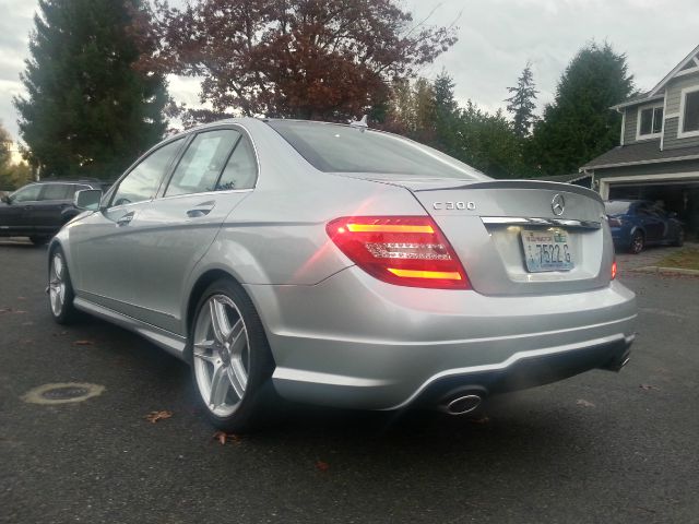 Mercedes-Benz C-Class 2013 photo 2