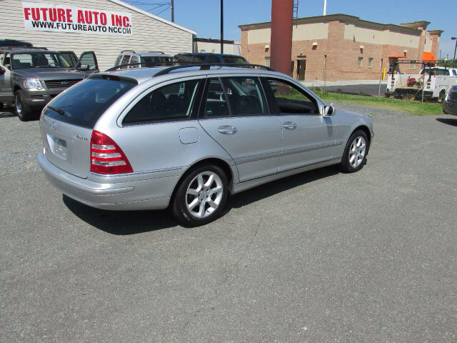 Mercedes-Benz C-Class Wagon 2005 photo 1