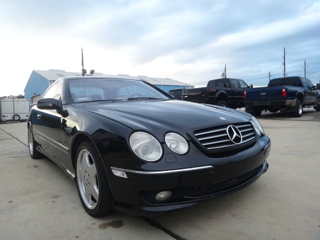 Mercedes-Benz CL-Class 2001 photo 2