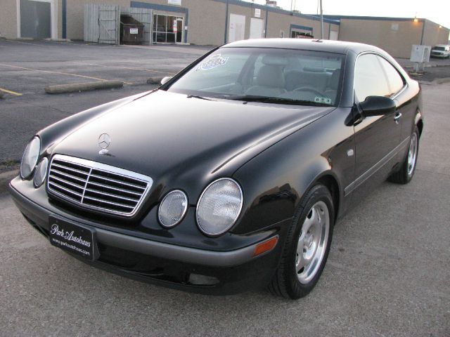Mercedes-Benz CLK-Class C230 1.8K Coupe