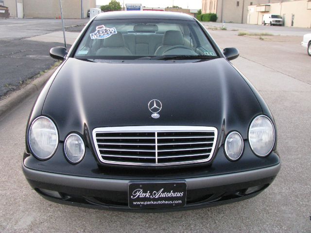 Mercedes-Benz CLK-Class 1998 photo 20