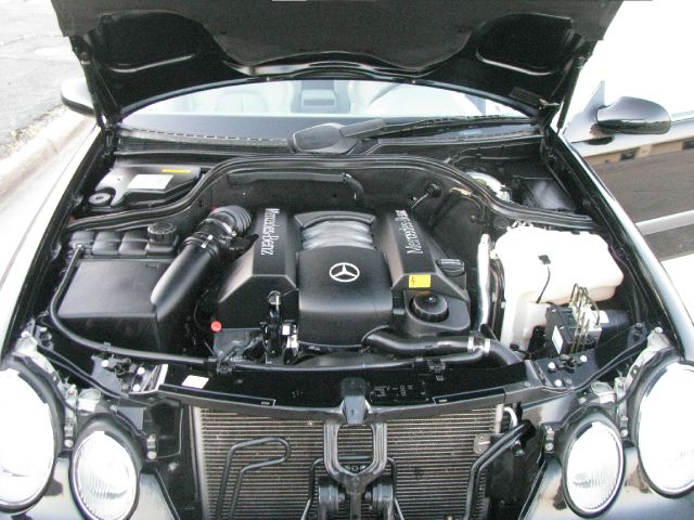 Mercedes-Benz CLK-Class 1998 photo 8