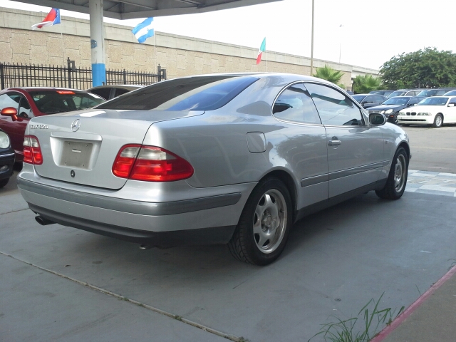 Mercedes-Benz CLK-Class 1998 photo 1