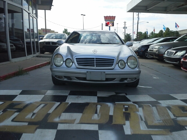 Mercedes-Benz CLK-Class 1998 photo 3