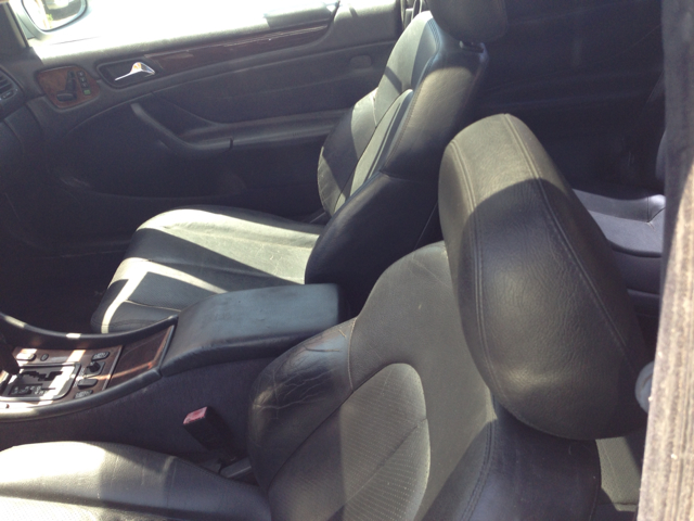 Mercedes-Benz CLK-Class 1998 photo 1