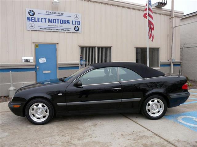 Mercedes-Benz CLK-Class 1999 photo 2