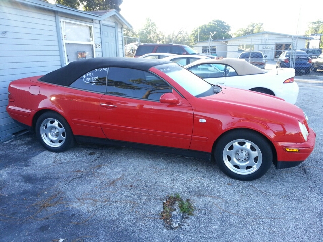 Mercedes-Benz CLK-Class 7-passenger Convertible
