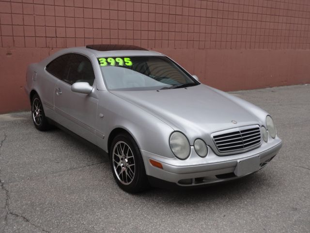 Mercedes-Benz CLK-Class 1999 photo 2