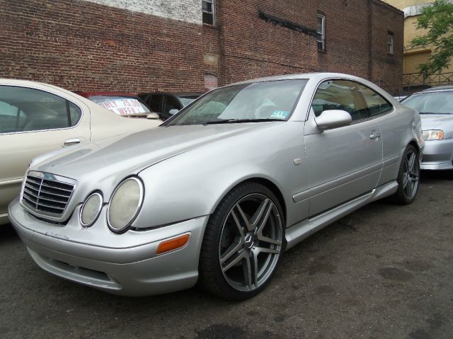Mercedes-Benz CLK-Class 1999 photo 1
