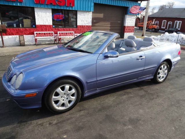 Mercedes-Benz CLK-Class 2000 photo 3