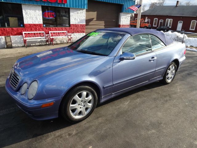 Mercedes-Benz CLK-Class 2000 photo 4