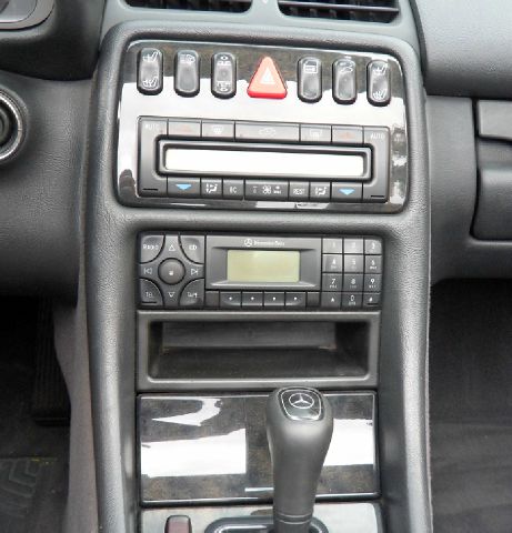 Mercedes-Benz CLK-Class 2000 photo 31