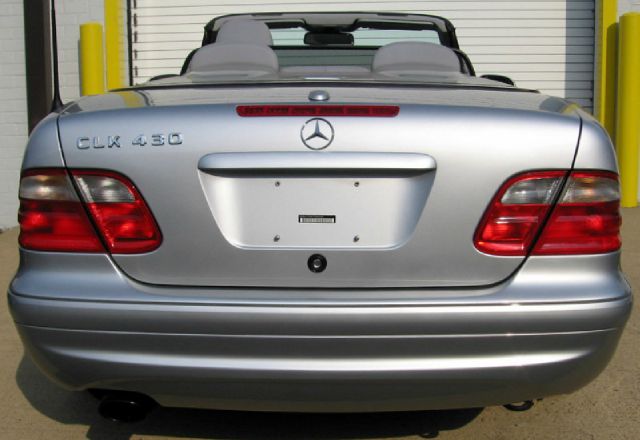 Mercedes-Benz CLK-Class 2000 photo 12