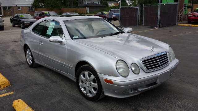 Mercedes-Benz CLK-Class 2000 photo 2