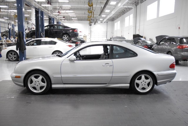 Mercedes-Benz CLK-Class 2000 photo 3