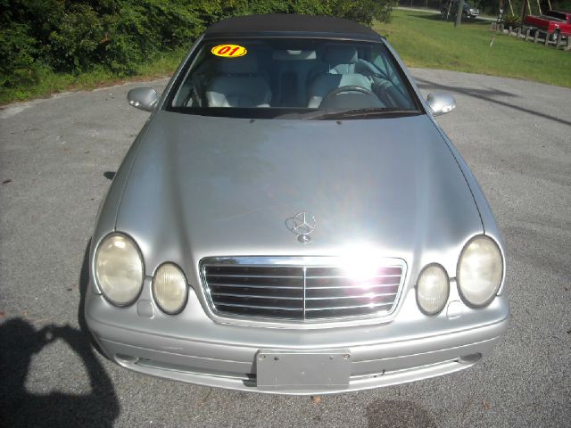 Mercedes-Benz CLK-Class 2001 photo 1