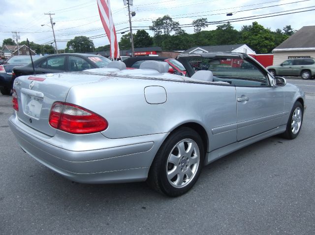 Mercedes-Benz CLK-Class 7-passenger Convertible