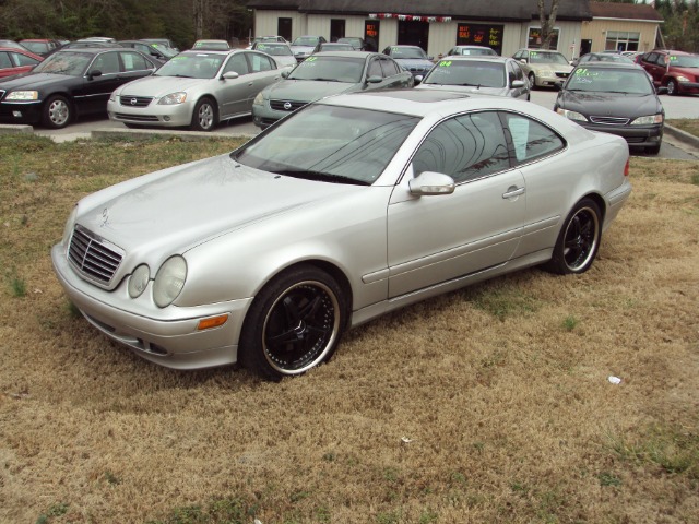 Mercedes-Benz CLK-Class 2001 photo 4