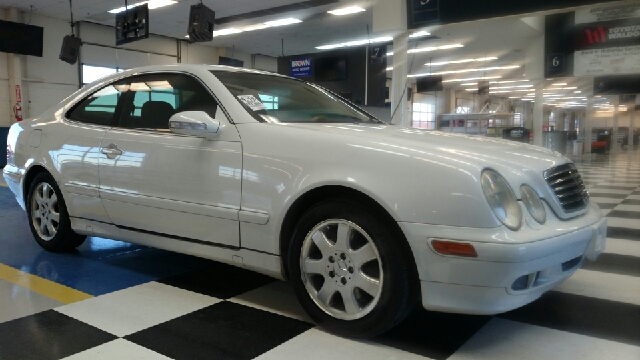 Mercedes-Benz CLK-Class 2001 photo 1