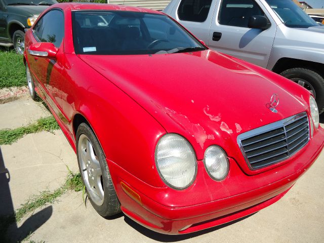 Mercedes-Benz CLK-Class XLE V6 Coupe