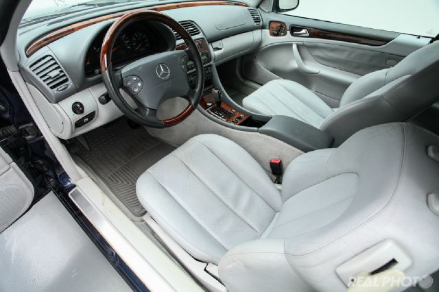 Mercedes-Benz CLK-Class 2002 photo 6