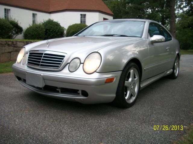 Mercedes-Benz CLK-Class 2002 photo 4