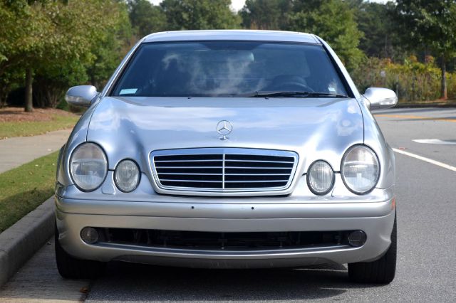 Mercedes-Benz CLK-Class Supercab 145 STX 4WD Coupe