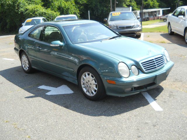 Mercedes-Benz CLK-Class LT 1500 DVD W/monitorflex Fuel 4X4 Coupe