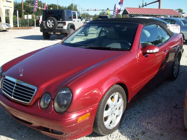 Mercedes-Benz CLK-Class 2003 photo 3