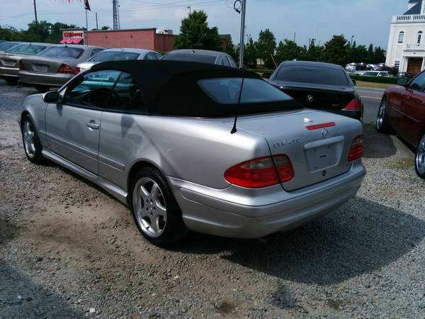 Mercedes-Benz CLK-Class 2003 photo 0