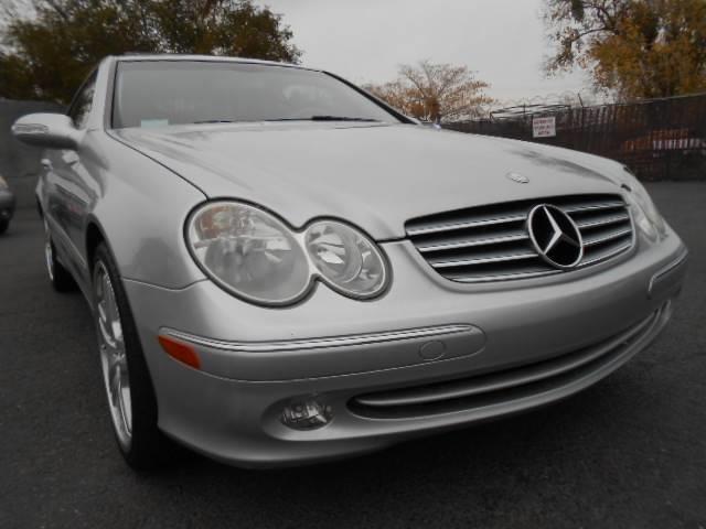 Mercedes-Benz CLK-Class 2003 photo 2