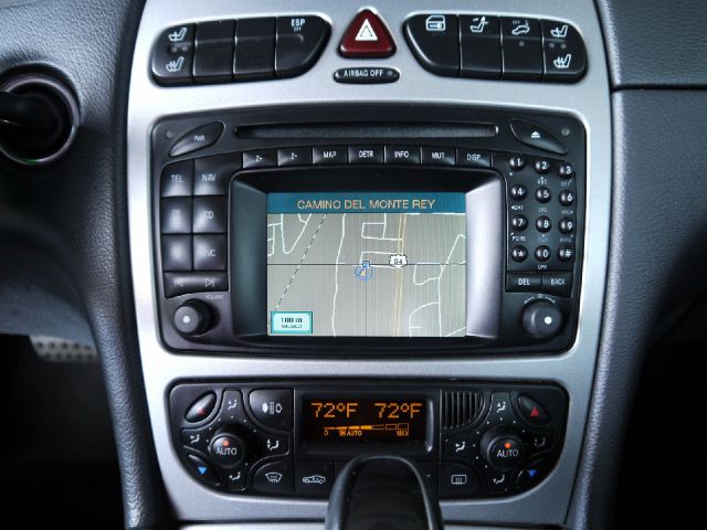 Mercedes-Benz CLK-Class 2003 photo 7