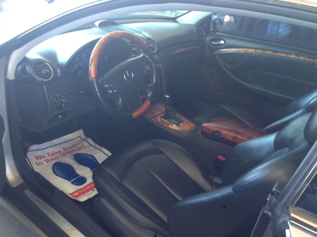 Mercedes-Benz CLK-Class 2003 photo 2