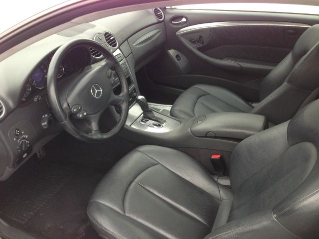Mercedes-Benz CLK-Class 2003 photo 4