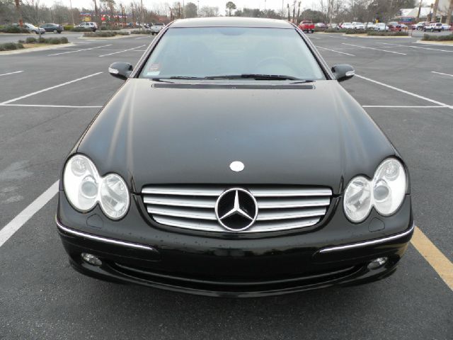 Mercedes-Benz CLK-Class 2003 photo 1