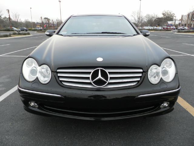 Mercedes-Benz CLK-Class 2003 photo 3