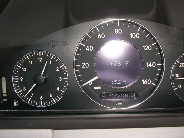 Mercedes-Benz CLK-Class 2003 photo 11