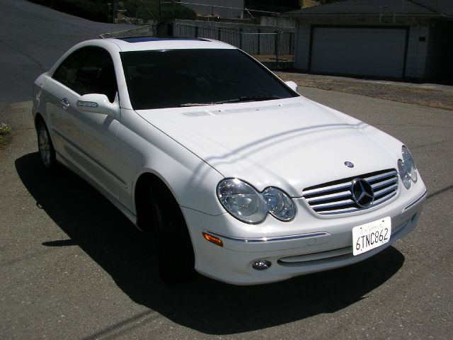 Mercedes-Benz CLK-Class 2003 photo 7