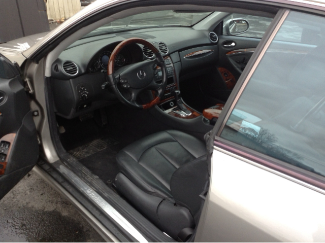 Mercedes-Benz CLK-Class 2004 photo 0