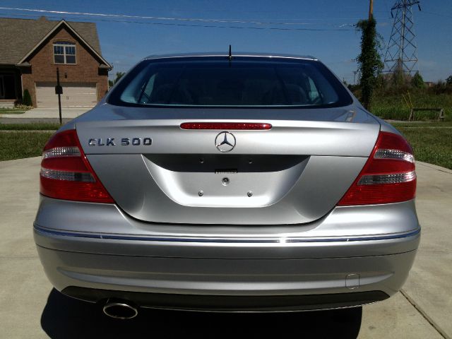 Mercedes-Benz CLK-Class 2004 photo 1