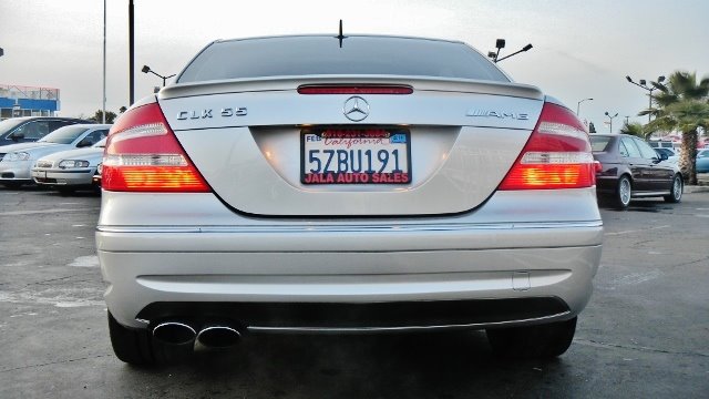 Mercedes-Benz CLK-Class 2004 photo 3