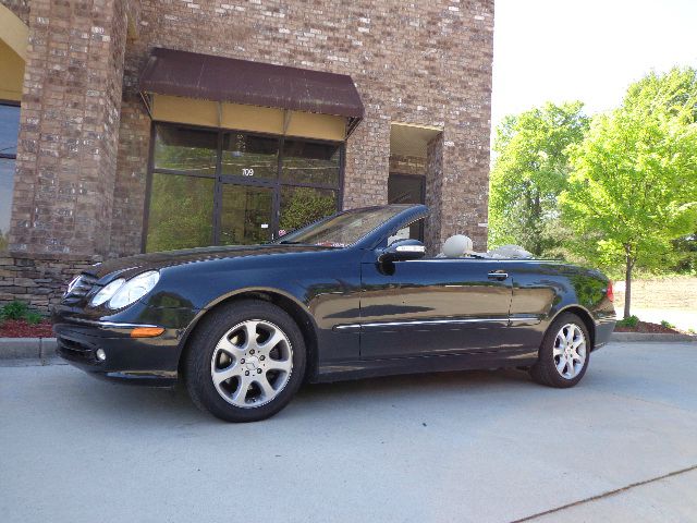 Mercedes-Benz CLK-Class 7-passenger Convertible