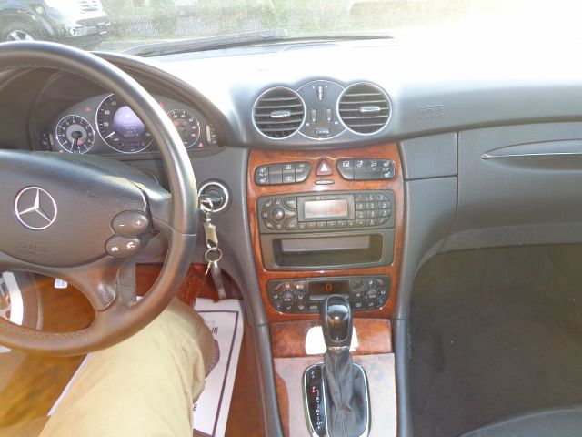 Mercedes-Benz CLK-Class LT 1500 DVD W/monitorflex Fuel 4X4 Coupe